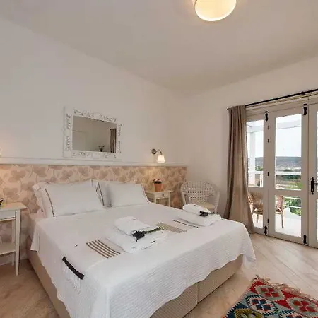 Beyevi Alacati Hotel 2*